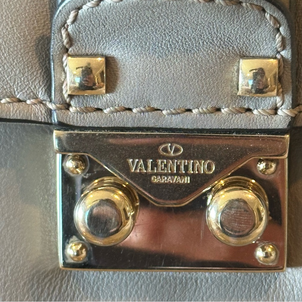 Valentino Garavani Glam Lock Rockstud Bag - Picture 5 of 11